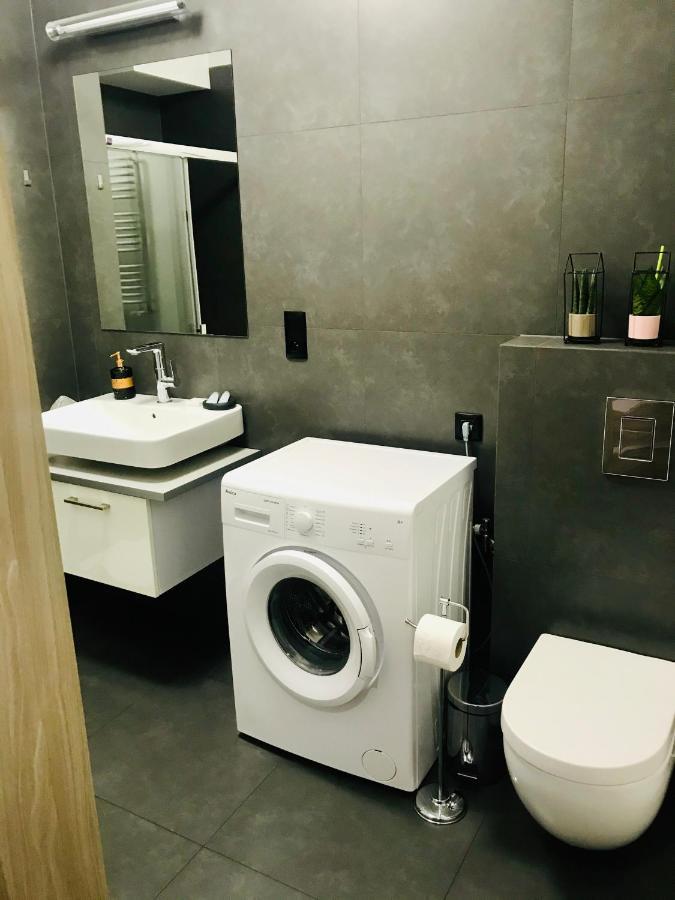 גורז'וב ווילקופולסקי Apartamenty Teatralne מראה חיצוני תמונה