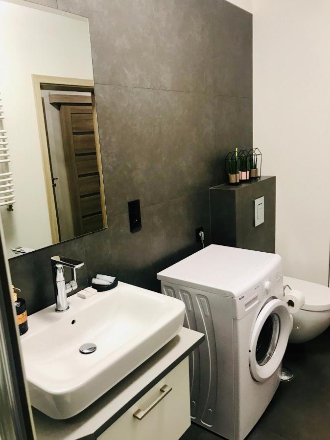 גורז'וב ווילקופולסקי Apartamenty Teatralne מראה חיצוני תמונה