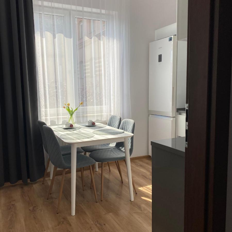 גורז'וב ווילקופולסקי Apartamenty Teatralne מראה חיצוני תמונה