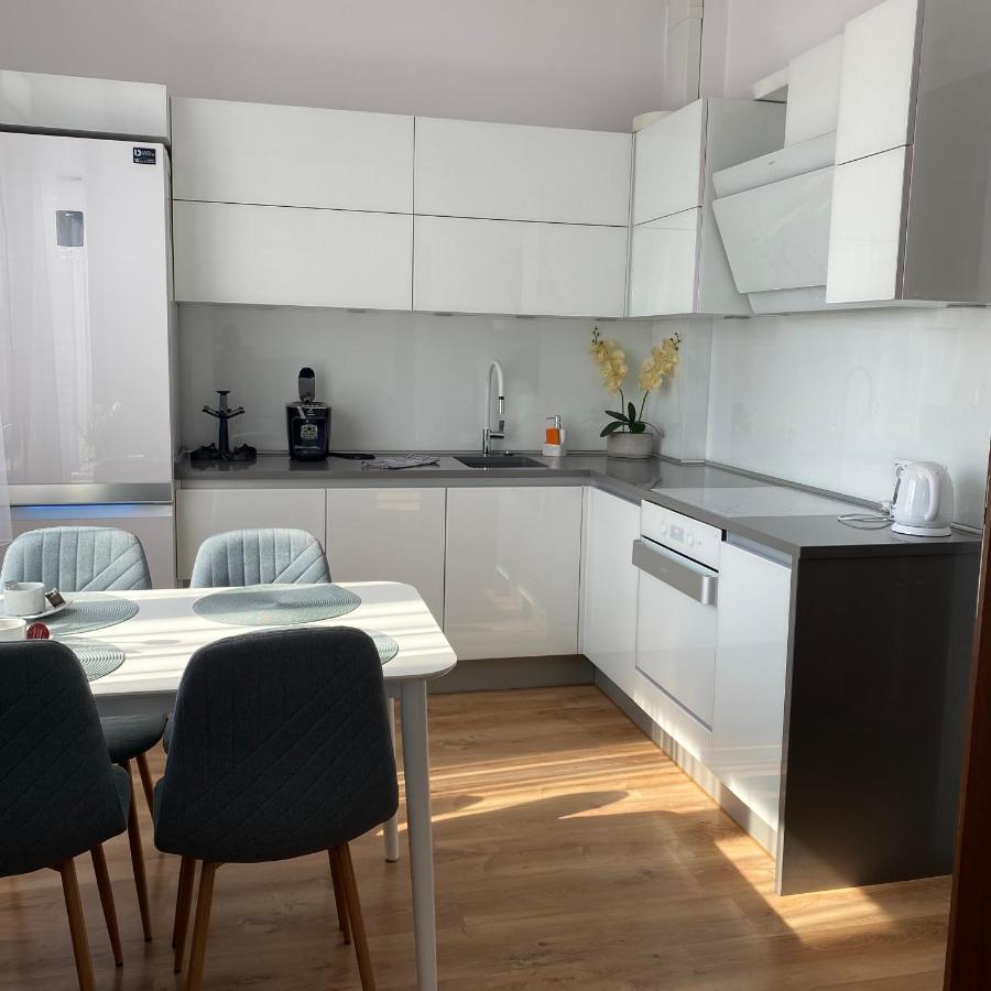 גורז'וב ווילקופולסקי Apartamenty Teatralne מראה חיצוני תמונה
