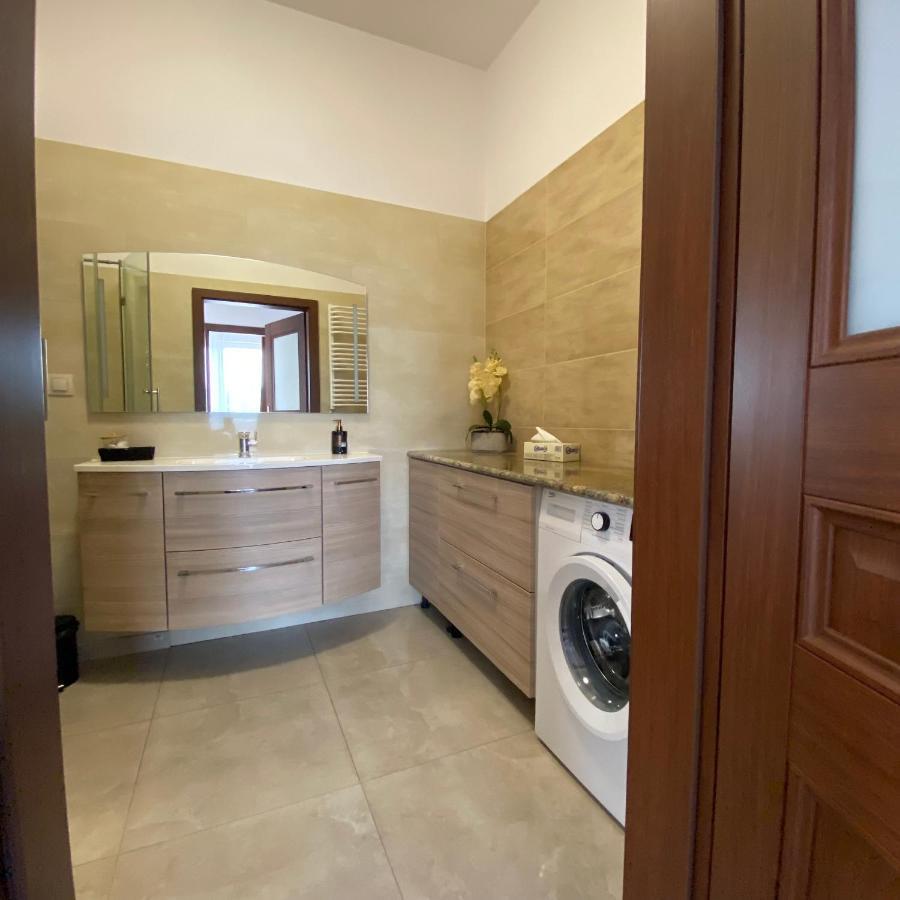 גורז'וב ווילקופולסקי Apartamenty Teatralne מראה חיצוני תמונה